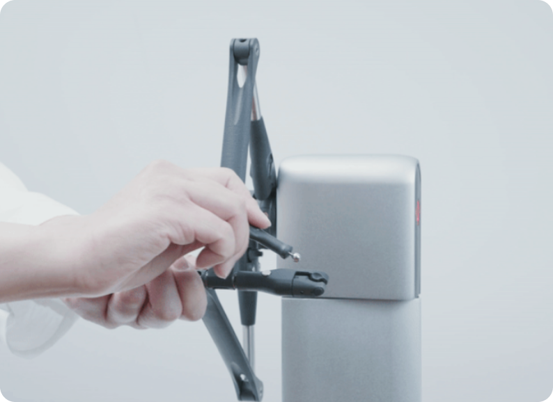 Swapping the VerseGrip stylus on the Inverse3 tracked handle